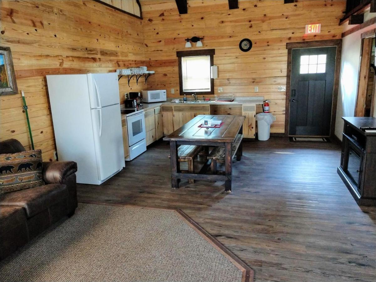 Freedom Ridge Cabins Хилл-Сити Экстерьер фото